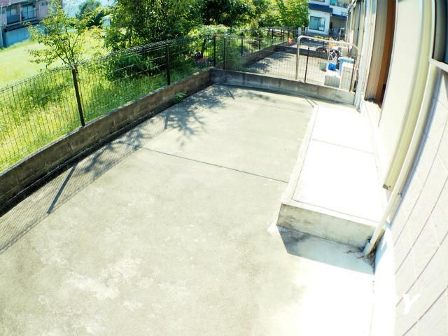 yz@eX
