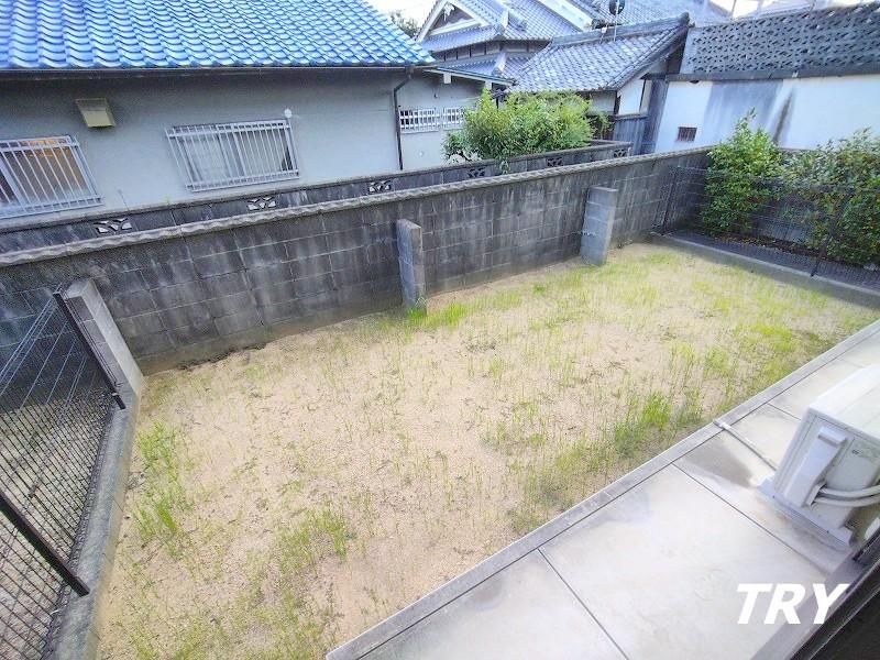 yz@