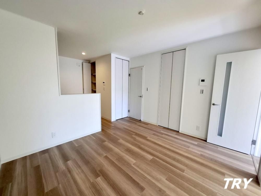 �y���ԁE���r���O�z�@