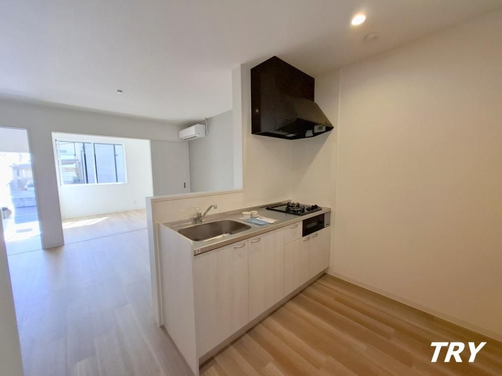 �y�L�b�`���z�@