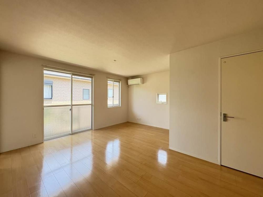 �y���ԁE���r���O�z�@