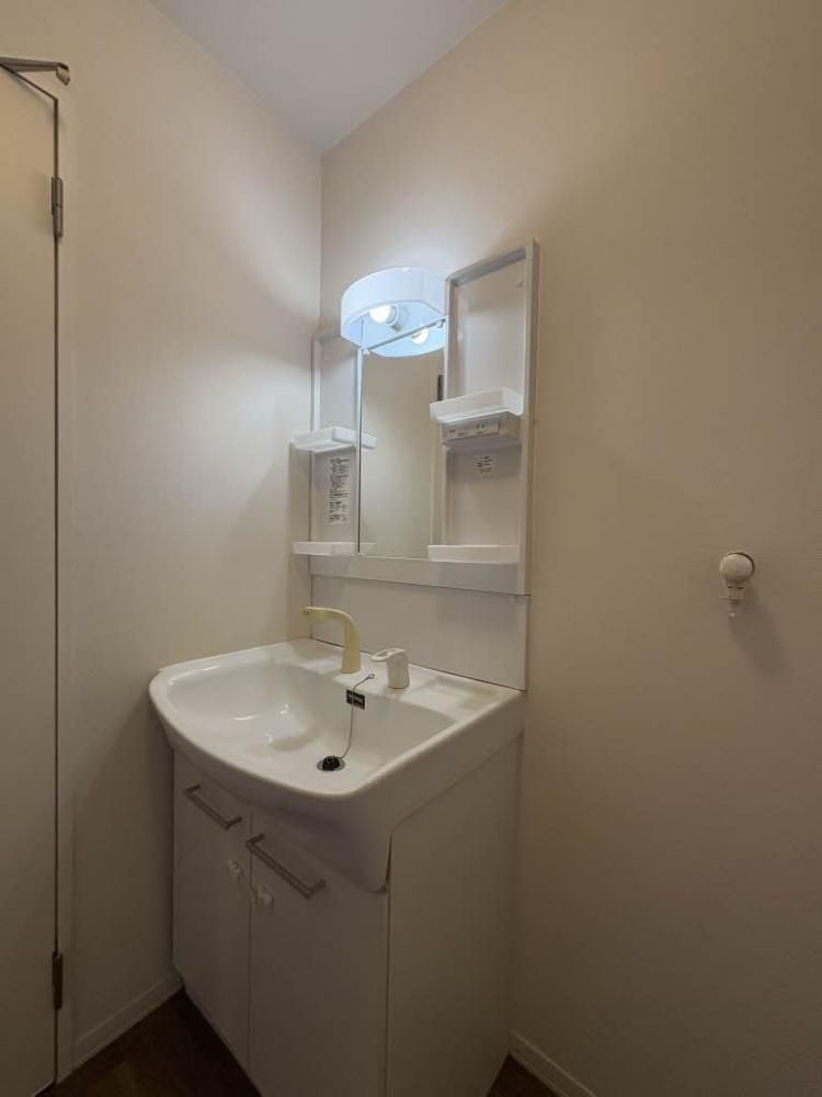 �y���ʏ��z�@