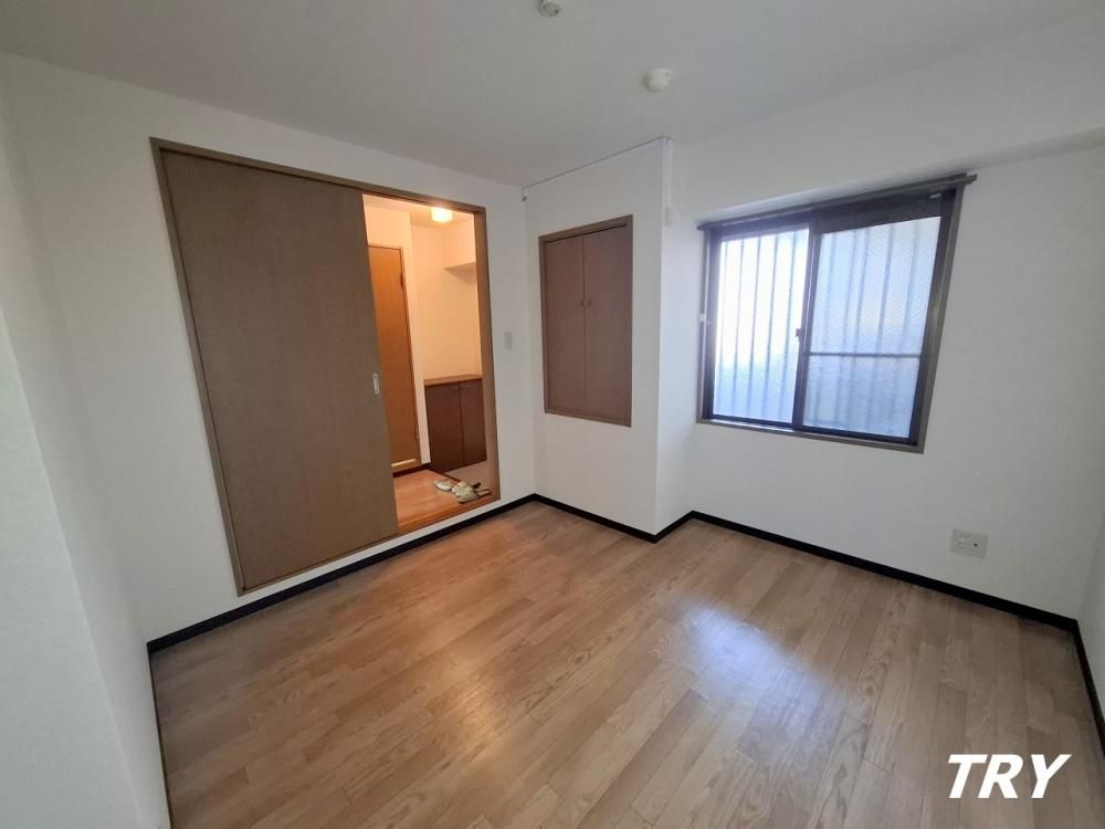 �y�Q���z�@