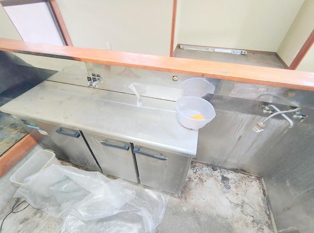 �y�L�b�`���z�@