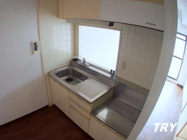 �y�L�b�`���z�@