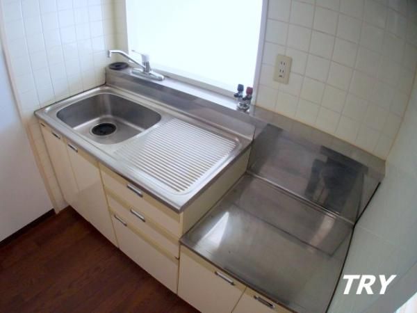 �y�L�b�`���z�@