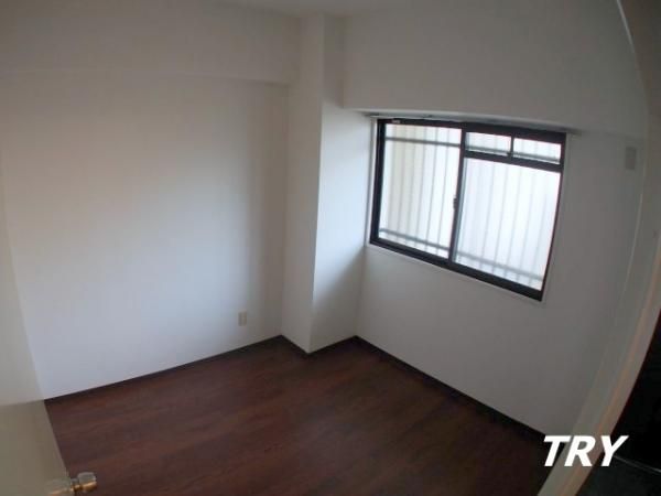 �y�Q���z�@