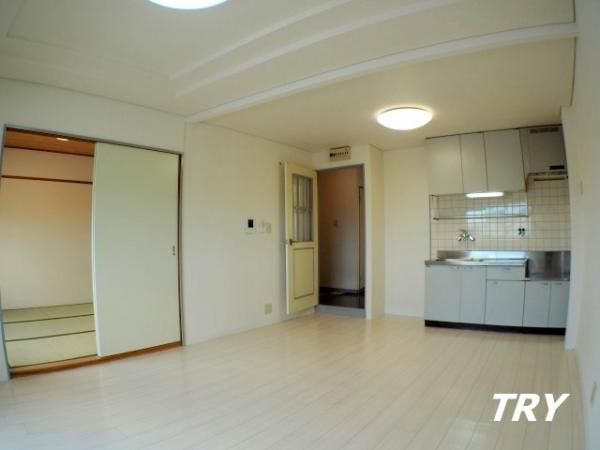 �y���ԁE���r���O�z�@���r���O12��