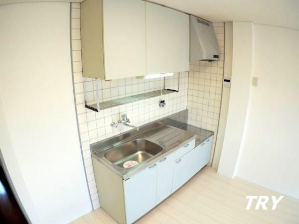 �y�L�b�`���z�@