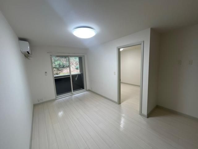 �y���ԁE���r���O�z�@