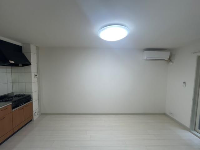 �y�����E���r���O�z�@