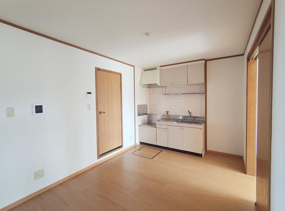 �y�����E���r���O�z�@