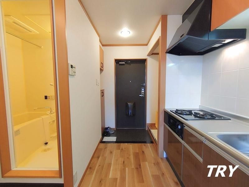 �y�L�b�`���z�@