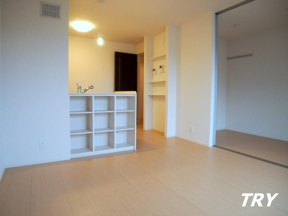 �y���ԁE���r���O�z�@