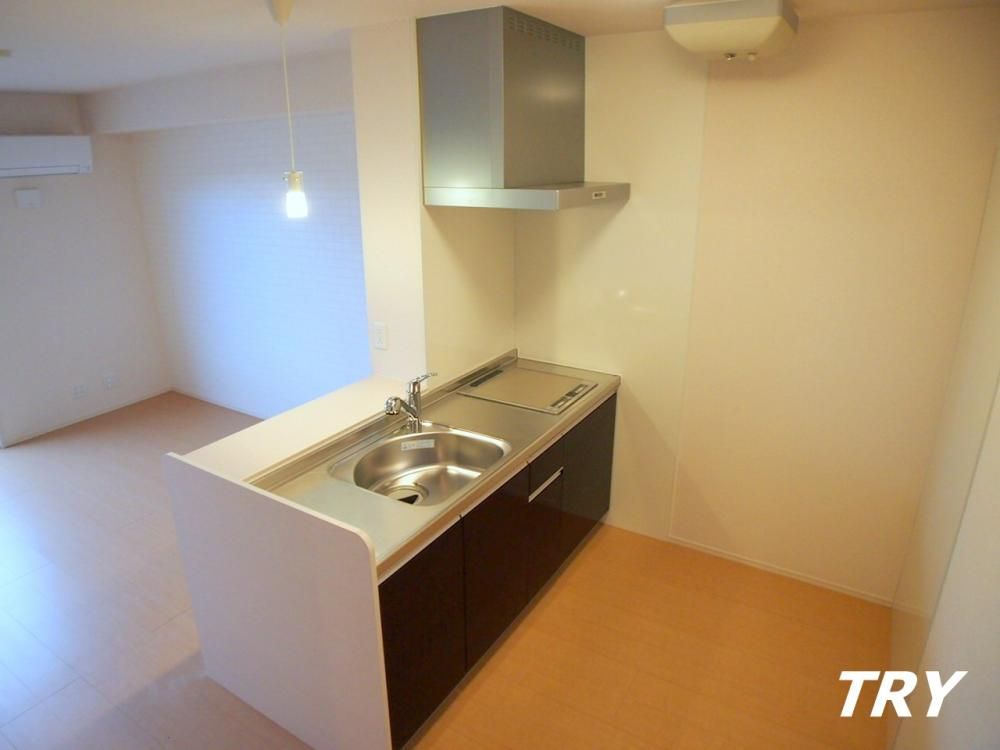 �y�L�b�`���z�@