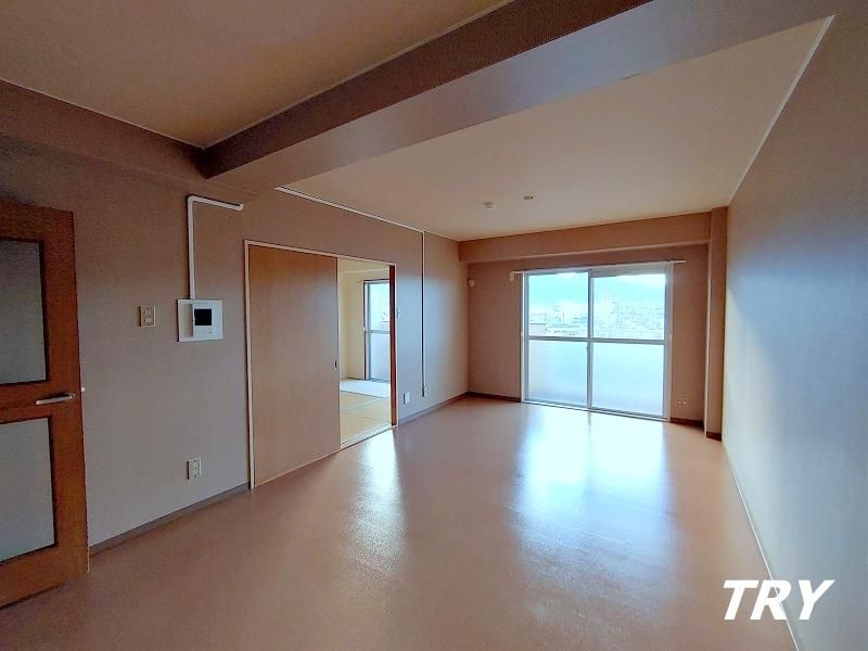 �y���ԁE���r���O�z�@