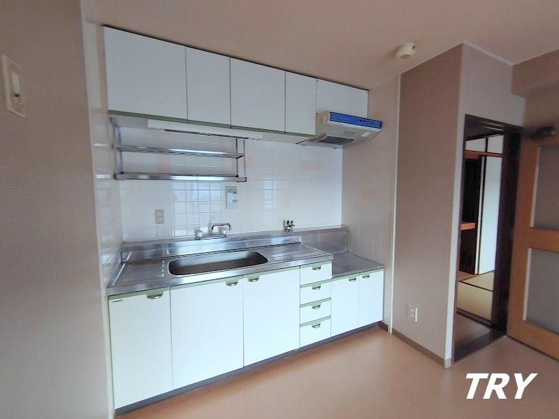 �y�L�b�`���z�@