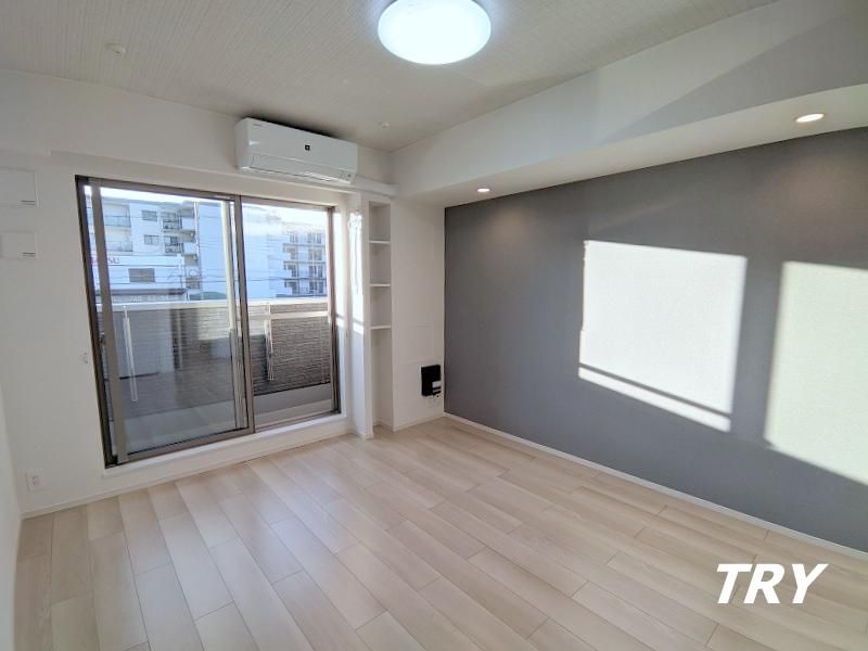 �y���ԁE���r���O�z�@