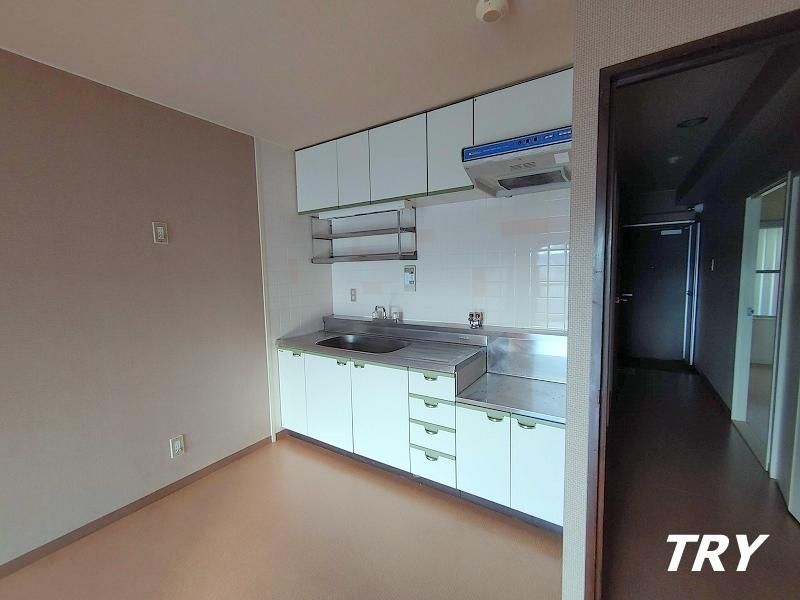 �y�L�b�`���z�@