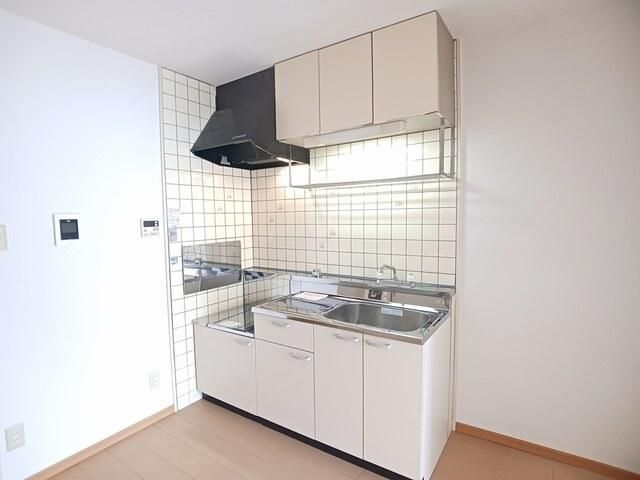 �y�L�b�`���z�@