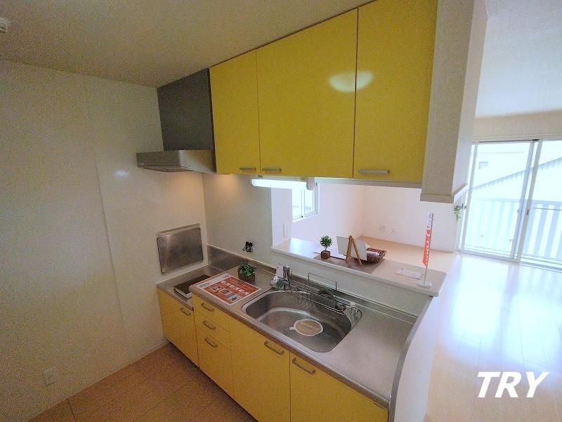 �y�L�b�`���z�@