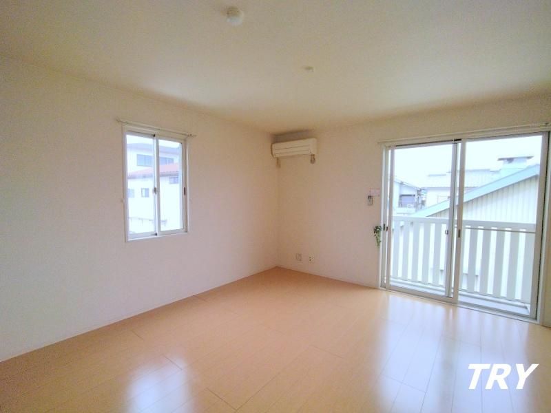 �y�����E���r���O�z�@