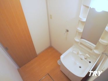 �y���ʏ��z�@