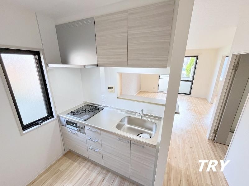 �y�L�b�`���z�@