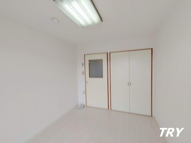 �y�Q���z�@