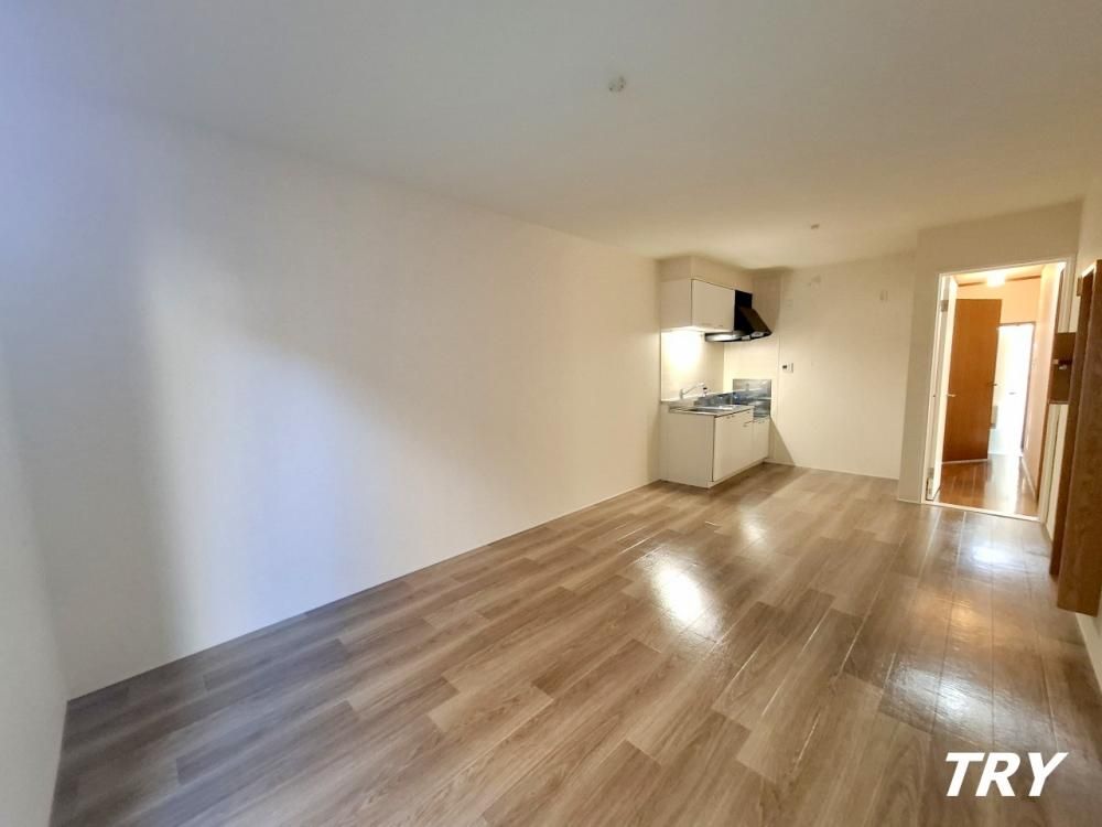 �y�����E���r���O�z�@