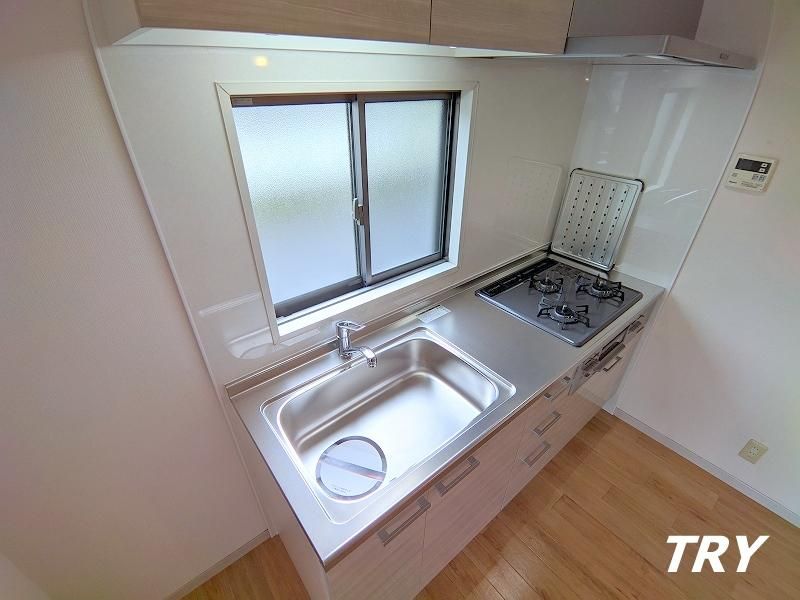 �y�L�b�`���z�@