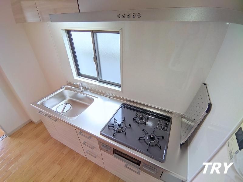 �y�L�b�`���z�@