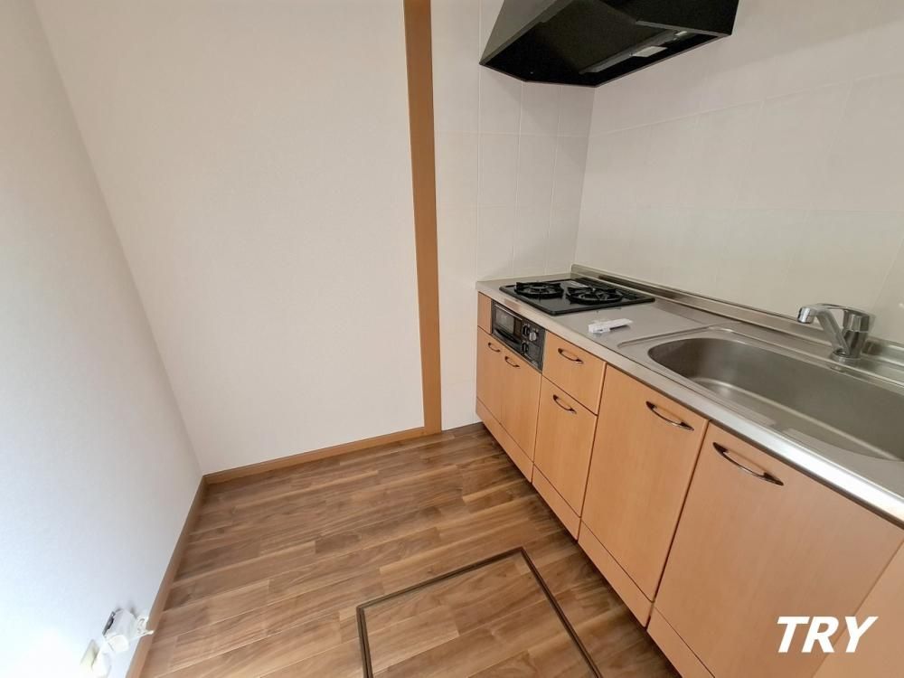 �y�L�b�`���z�@