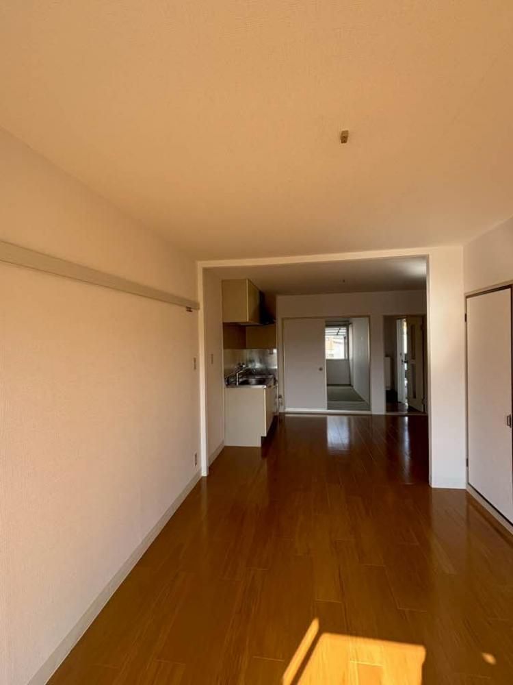 �y���ԁE���r���O�z�@