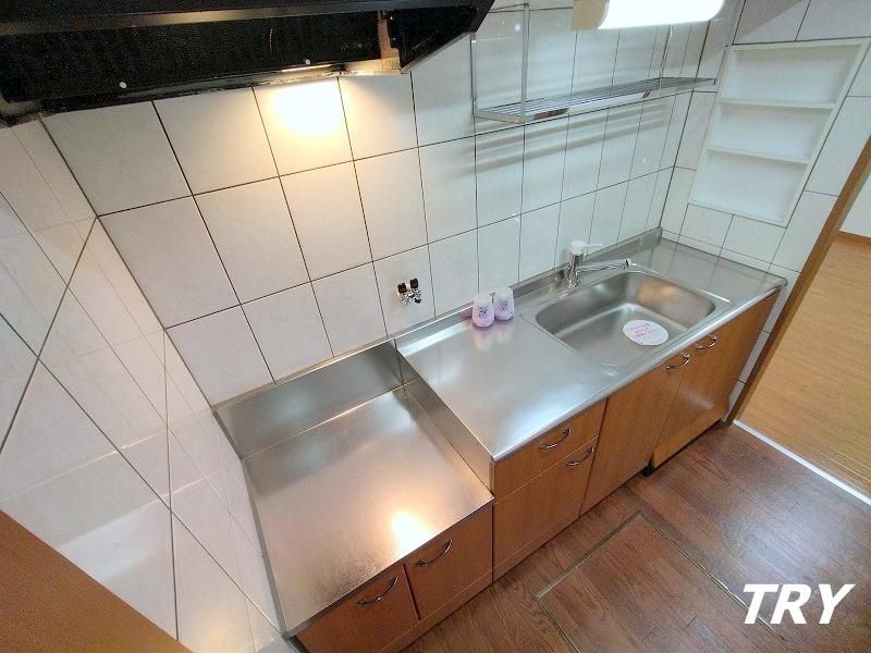 �y�L�b�`���z�@