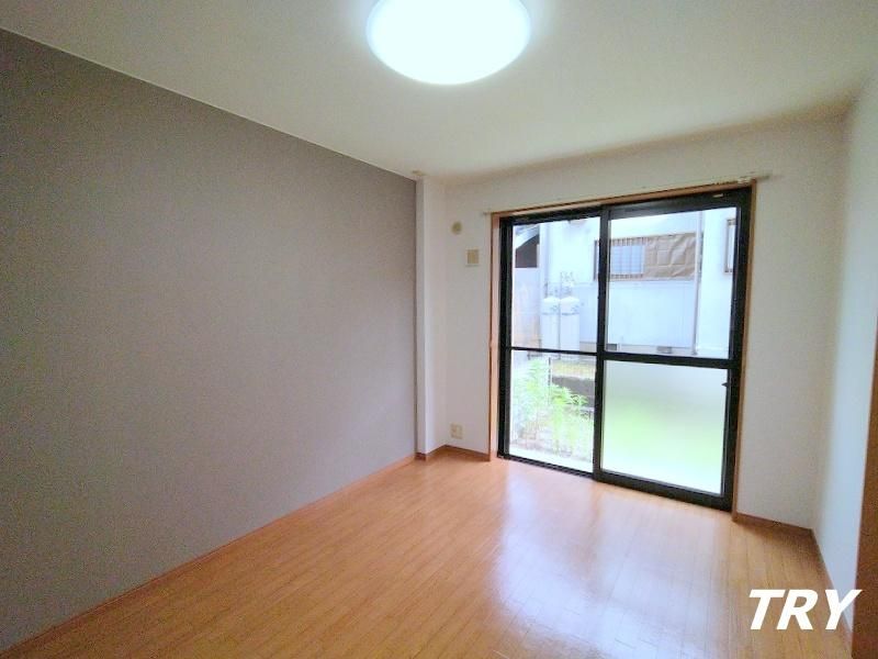 �y�Q���z�@