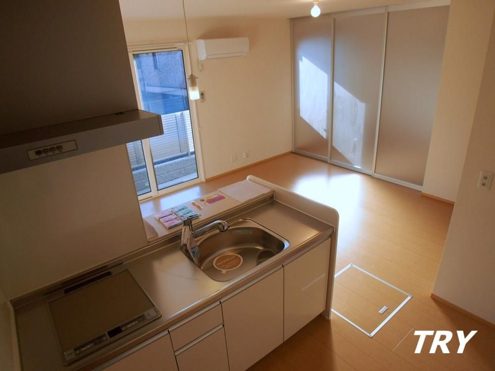 �y�L�b�`���z�@