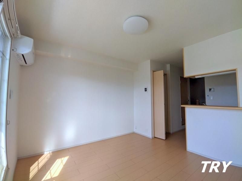 �y���ԁE���r���O�z�@