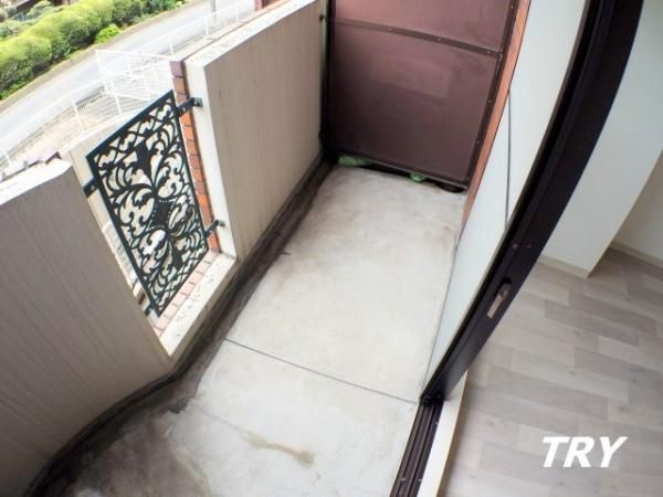 �y�o���R�j�[�z�@