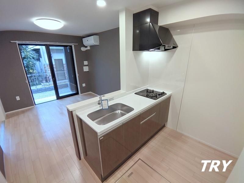 �y�L�b�`���z�@