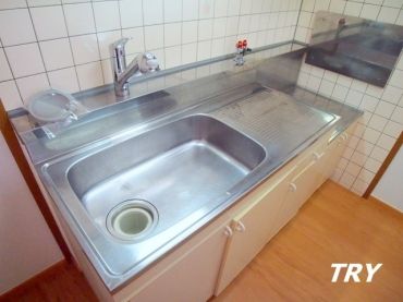 �y�L�b�`���z�@