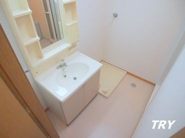 �y���ʏ��z�@