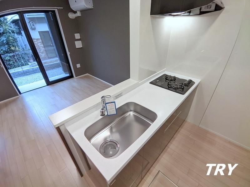 �y�L�b�`���z�@