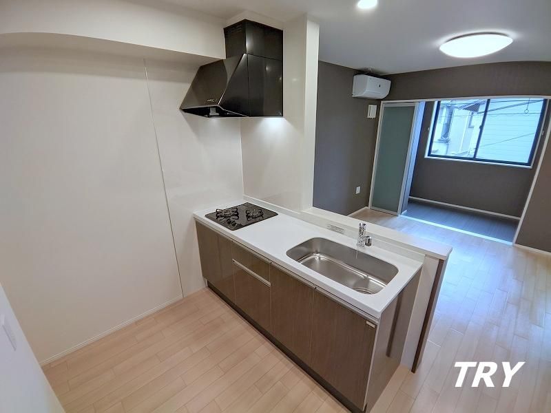 �y�L�b�`���z�@