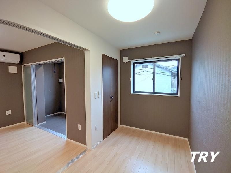 �y�Q���z�@