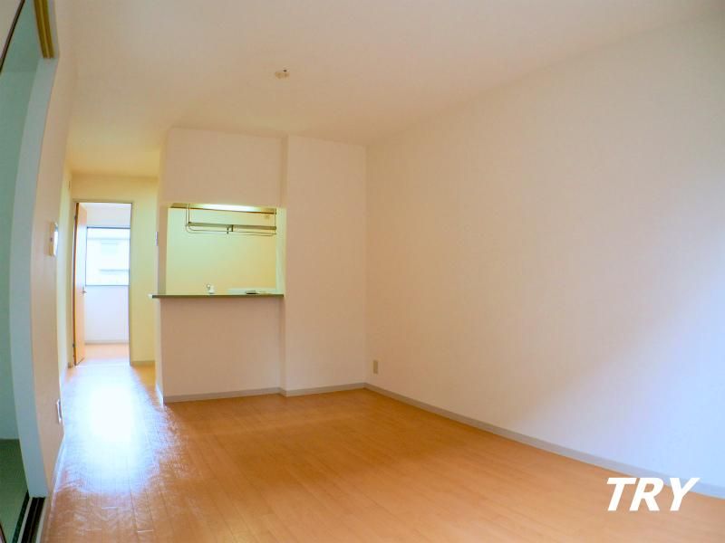 �y�����E���r���O�z�@