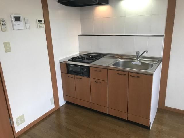 �y�L�b�`���z�@