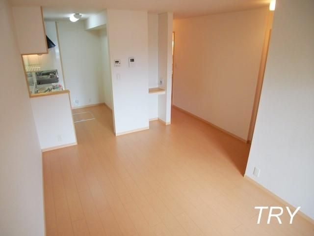 �y���ԁE���r���O�z�@