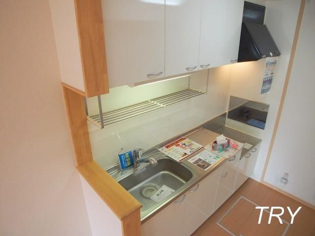 �y�L�b�`���z�@