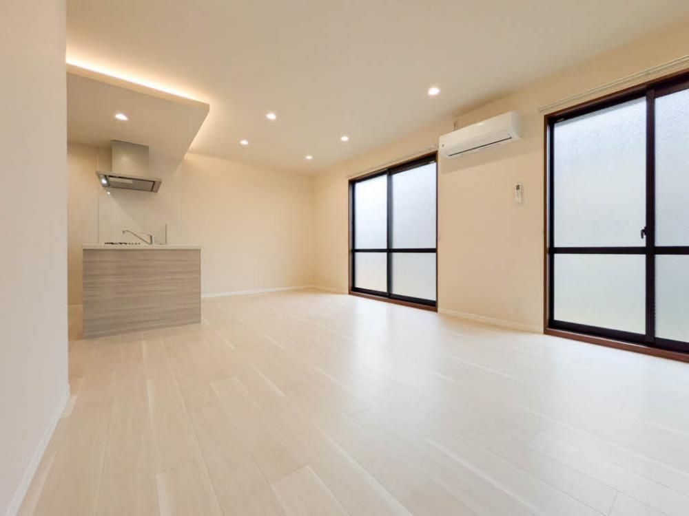 �y���ԁE���r���O�z�@